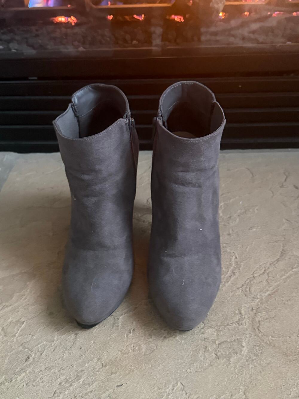 Apt. 9 gray heeled boots size 7